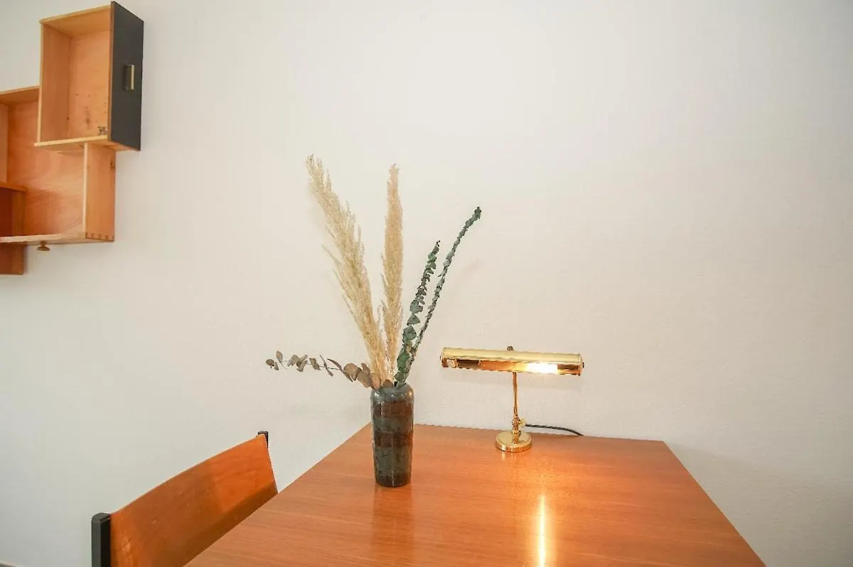 Central Studio Apartment With Free Baselcard - Klimt 0*, Basel İsviçre